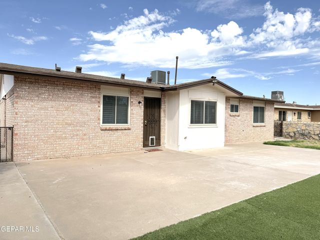 9321 SORBONNE Drive, El Paso, TX 79907