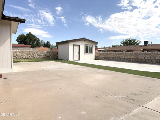 9321 SORBONNE Drive, El Paso, TX 79907