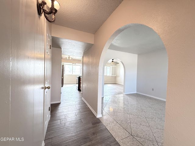 9321 SORBONNE Drive, El Paso, TX 79907