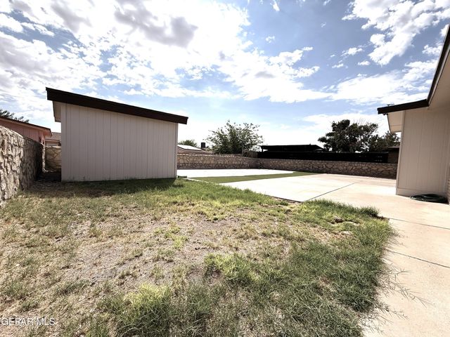 9321 SORBONNE Drive, El Paso, TX 79907