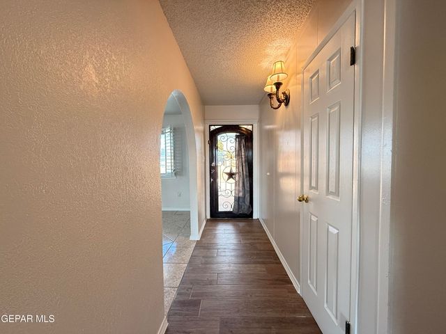 9321 SORBONNE Drive, El Paso, TX 79907