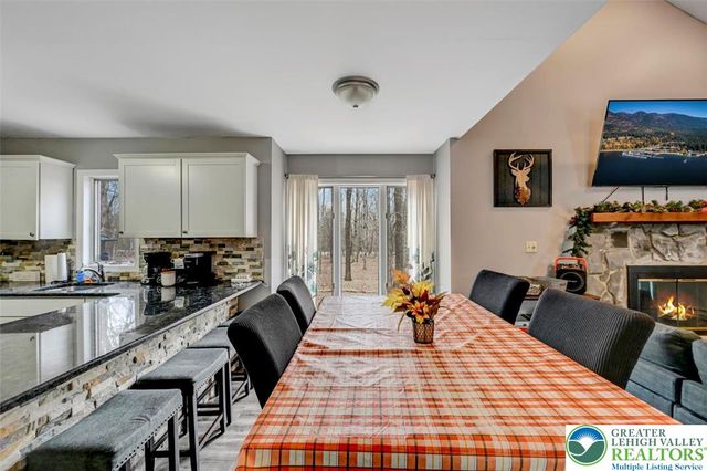 8 Wahoo Court, Penn Forest Twp, PA 18210