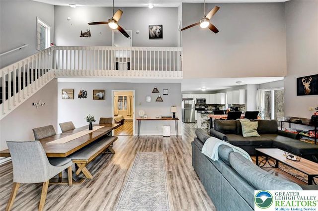 8 Wahoo Court, Penn Forest Twp, PA 18210