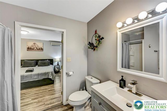 8 Wahoo Court, Penn Forest Twp, PA 18210