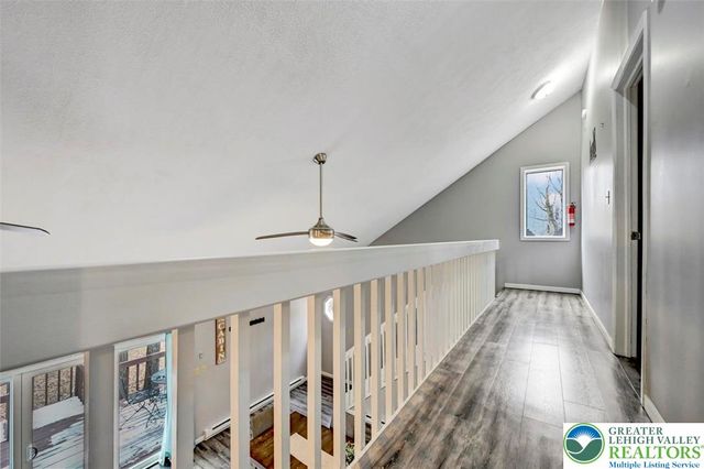 8 Wahoo Court, Penn Forest Twp, PA 18210