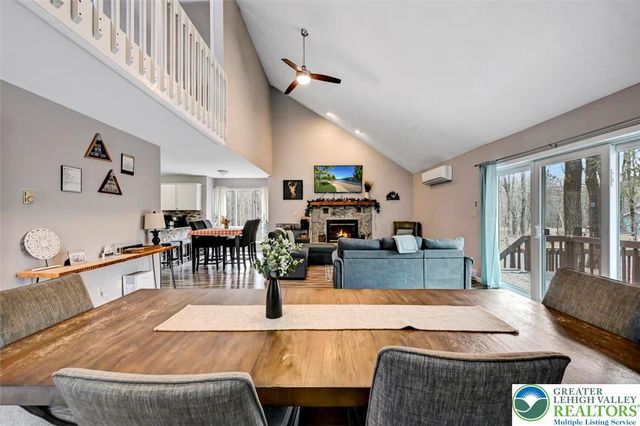 8 Wahoo Court, Penn Forest Twp, PA 18210