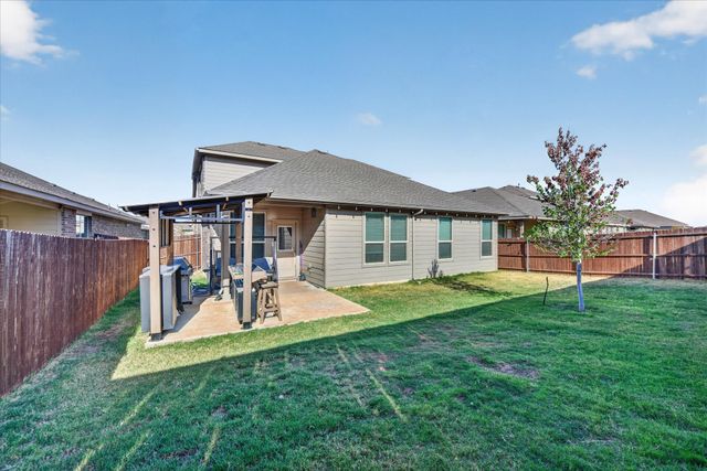 2325 Sun Star Drive, Haslet, TX 76052