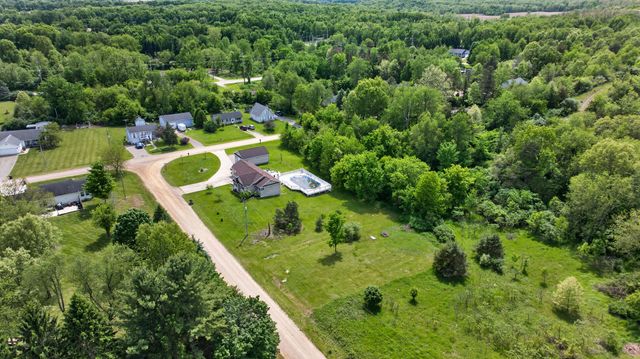 10740 Montview Drive, Somerset Twp, MI 49249