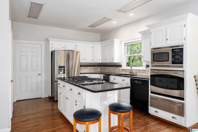 2348 COUNTRY RIDGE DRIVE, Vestavia Hills, AL 35243