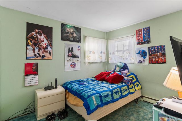 9 W 8th Street, Ronkonkoma, NY 11779