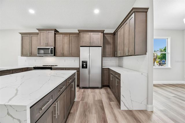 263 LAKE GRIFFIN CIRCLE, Casselberry, FL 32707