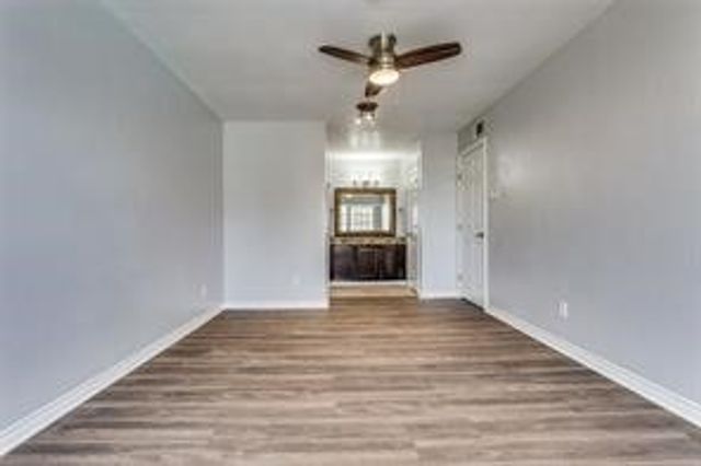 5726 Marvin Loving Drive 221, Garland, TX 75043