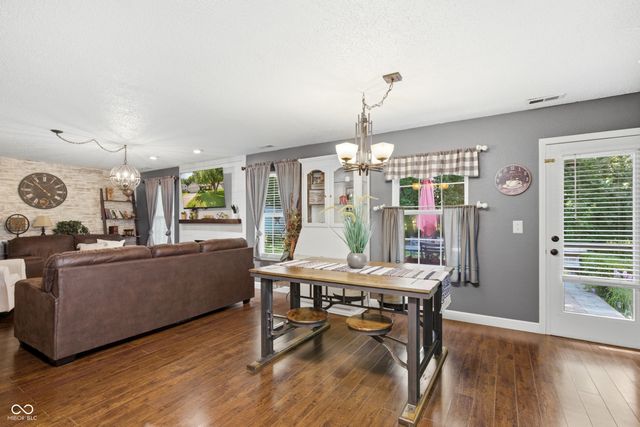 6210 Cradle River Drive, Indianapolis, IN 46221