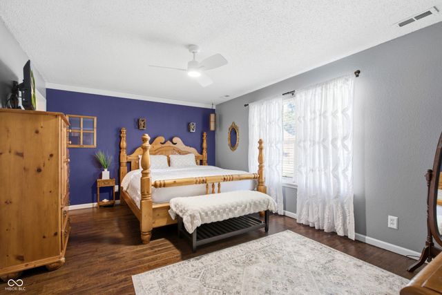 6210 Cradle River Drive, Indianapolis, IN 46221
