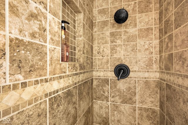 6210 Cradle River Drive, Indianapolis, IN 46221