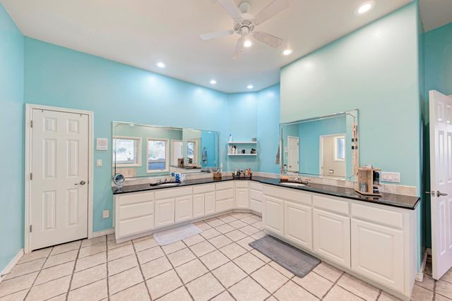 330 Juniper TRL, Kingsland, TX 78639