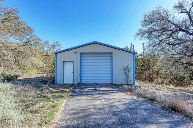330 Juniper TRL, Kingsland, TX 78639