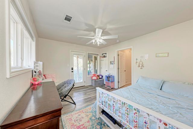 330 Juniper TRL, Kingsland, TX 78639