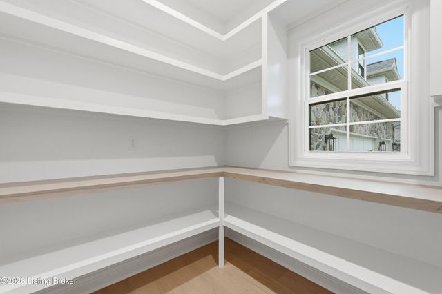 15117 Beckley Springs Dr, Louisville, KY 40245