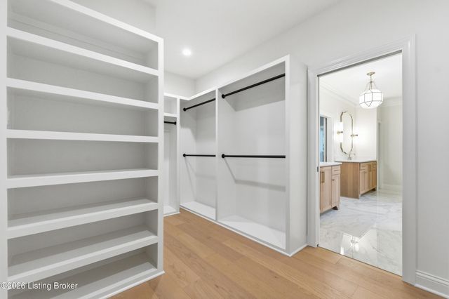 15117 Beckley Springs Dr, Louisville, KY 40245