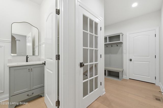 15117 Beckley Springs Dr, Louisville, KY 40245