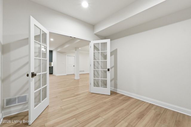 15117 Beckley Springs Dr, Louisville, KY 40245