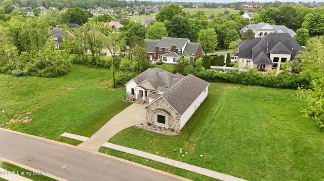 15117 Beckley Springs Dr, Louisville, KY 40245