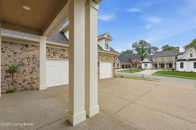 15117 Beckley Springs Dr, Louisville, KY 40245