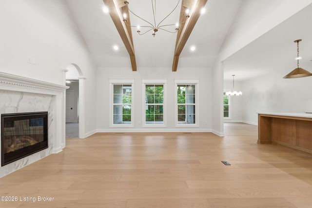 15117 Beckley Springs Dr, Louisville, KY 40245