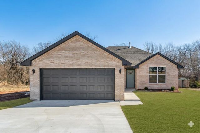 2004 N Cherry Avenue, Oklahoma City, OK 73121