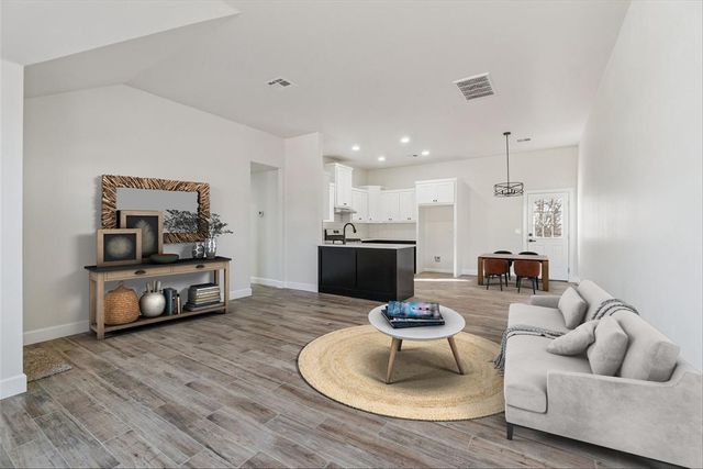 2004 N Cherry Avenue, Oklahoma City, OK 73121