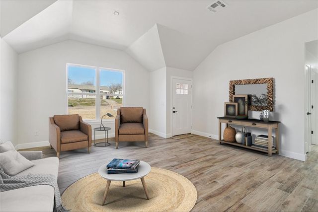 2004 N Cherry Avenue, Oklahoma City, OK 73121