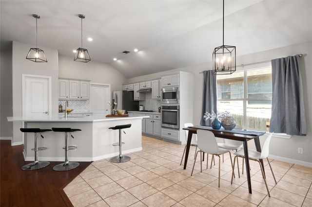 100 Stratton CT, Austin, TX 78737