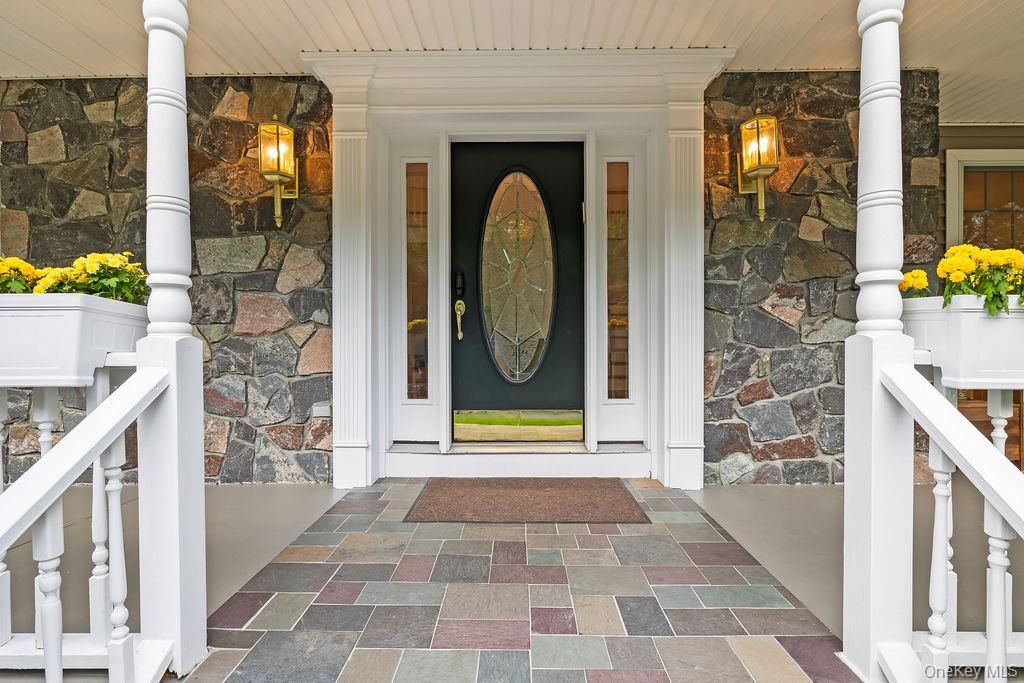 10 Golden Road, Montebello, NY 10901 — photo 2