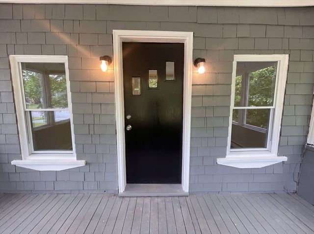 361 Tremont St, Taunton, MA 02780
