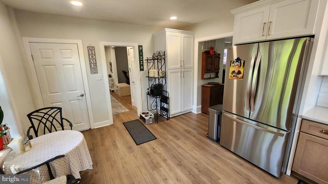 110 LAKE AVE, Glendora, NJ 08029