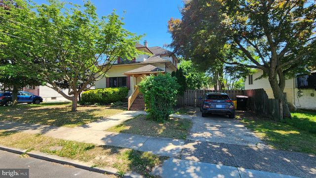 110 LAKE AVE, Glendora, NJ 08029