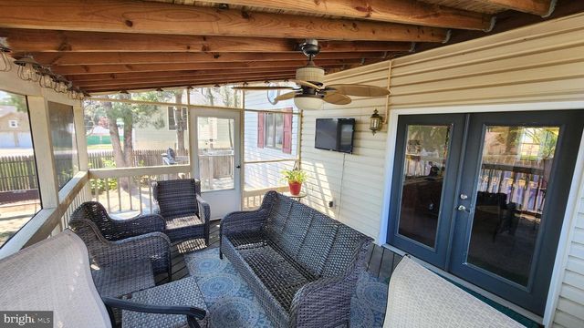 110 LAKE AVE, Glendora, NJ 08029