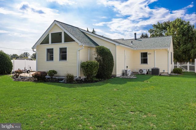 1196 FRANCINE, Vineland, NJ 08360