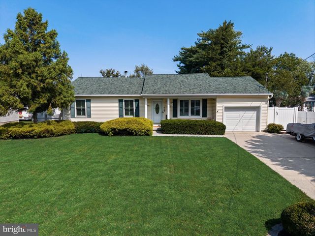 1196 FRANCINE, Vineland, NJ 08360