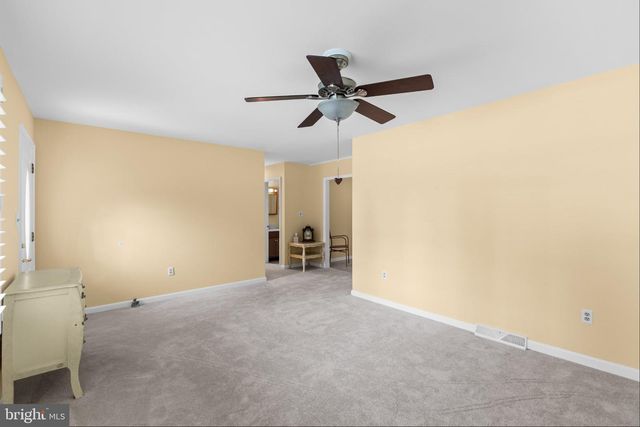 1196 FRANCINE, Vineland, NJ 08360