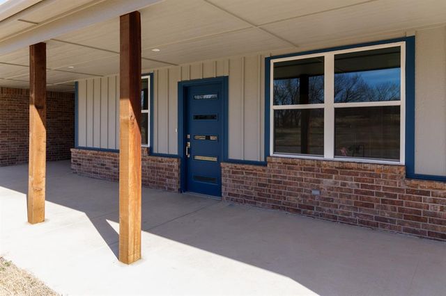 306 Kirks Hollow, Jones, OK 73049