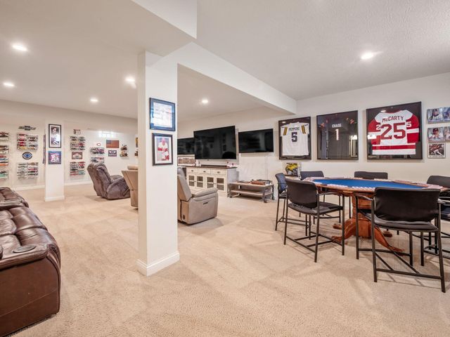 5667 Ballantrae Woods Drive, Dublin, OH 43016