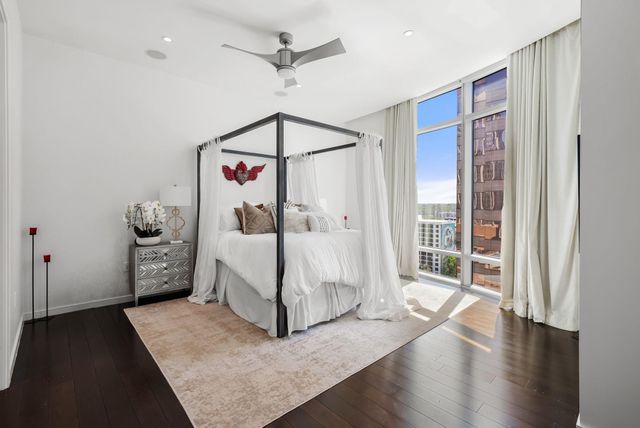 200 Congress Ave 14C, Austin, TX 78701