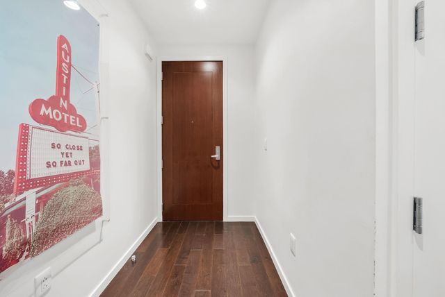 200 Congress Ave 14C, Austin, TX 78701