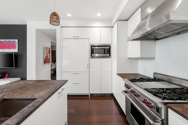 200 Congress Ave 14C, Austin, TX 78701