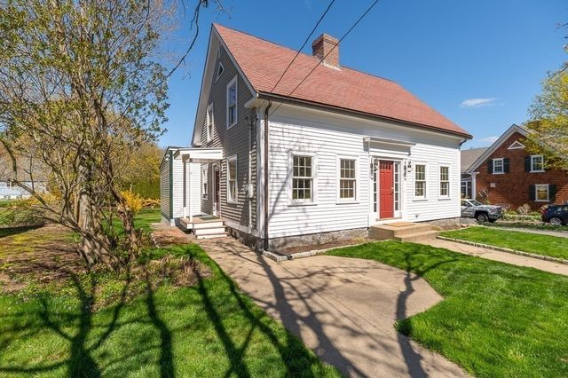 61 Southern Ave, Essex, MA 01929