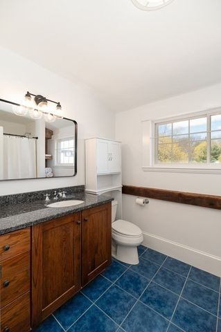 61 Southern Ave, Essex, MA 01929