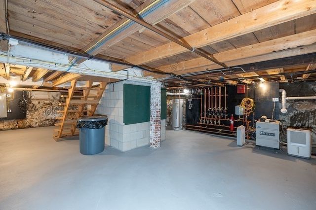 61 Southern Ave, Essex, MA 01929
