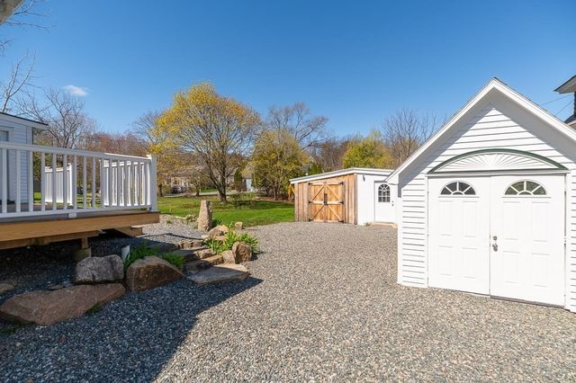 61 Southern Ave, Essex, MA 01929